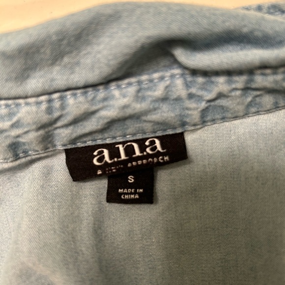 Denim Button down Dress - Picture 5 of 9